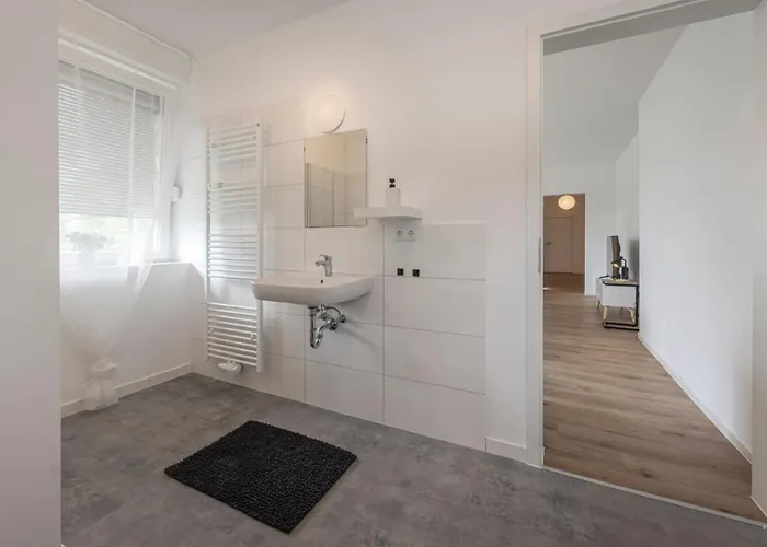 Winedesign Boxspring 8 Pers Basf Naehe Ludwigshafen Und Mannheim Lejlighed